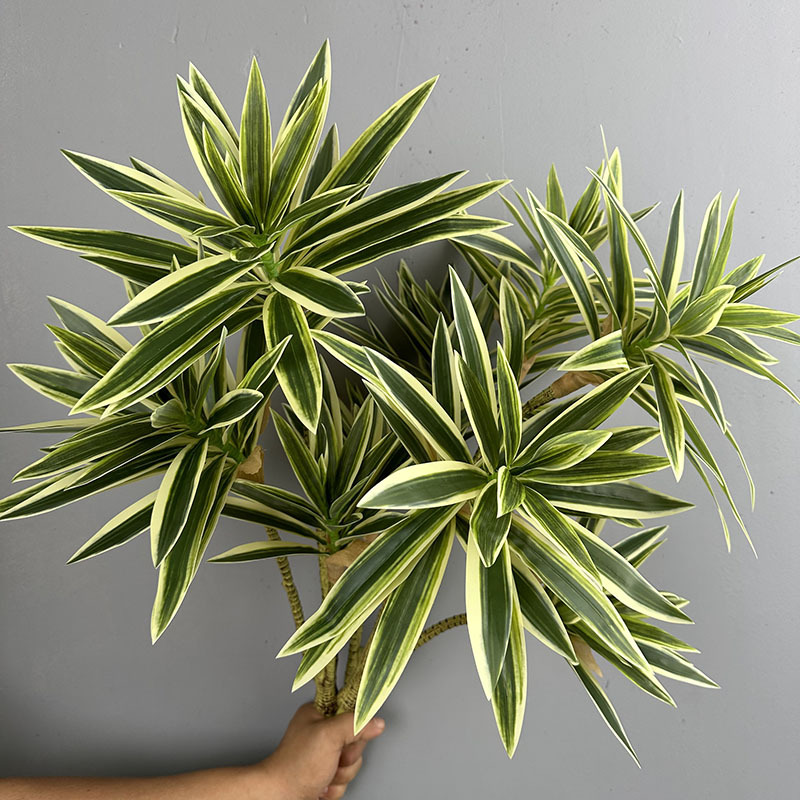 Sztuczne rośliny, 3 główki lil – Snake Plant recenzja i cena